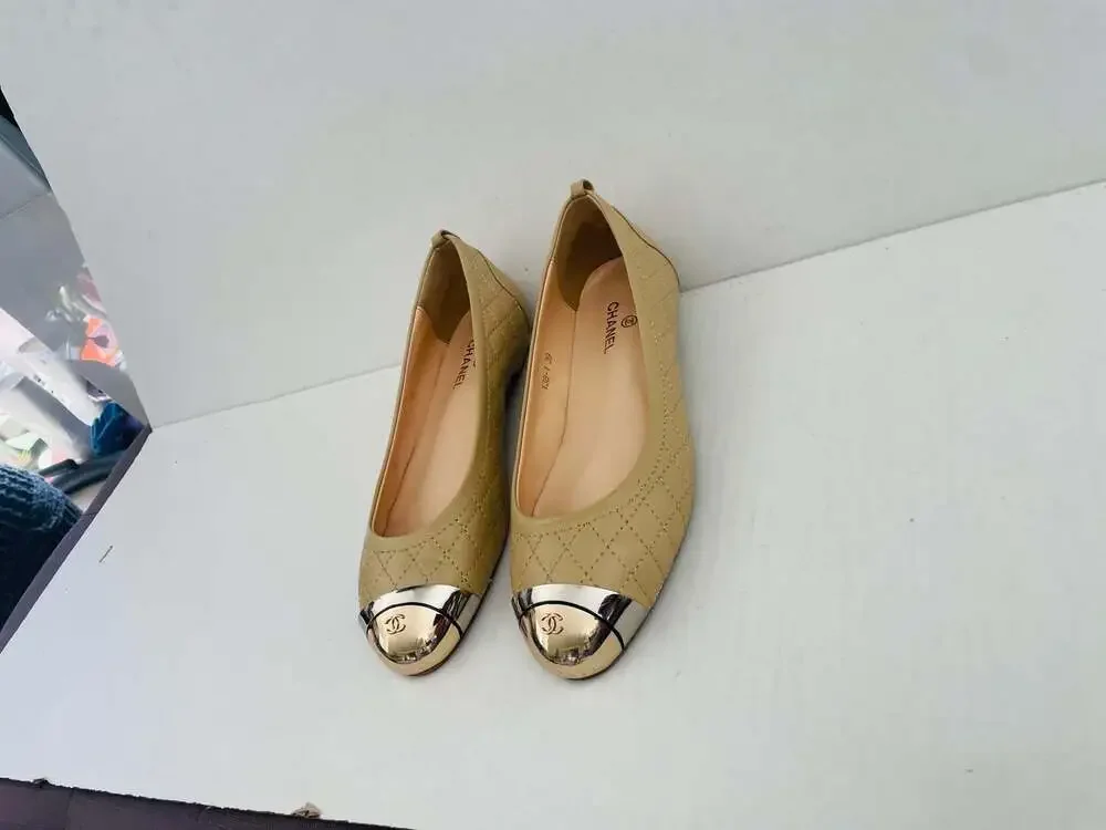 CHANEL Quilted Beige Lambskin Ballerinas Metal Cap Toe Flats Size 39 (Fits US 8.